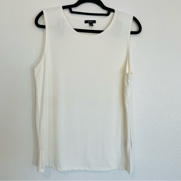 Alfani Classic White Tank Top - Picture 2 of 4
